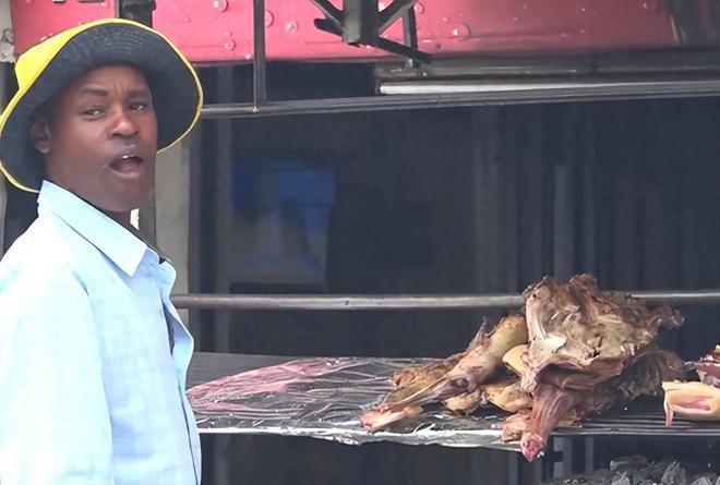 Kaiyun 开云被“遗忘”的国家！首都穷的像农村一样喝不起