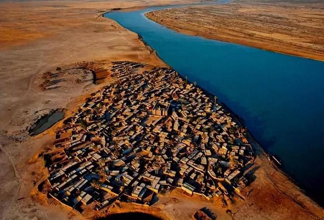 Kaiyun 开云被“遗忘”的国家！首都穷的像农村一样喝不起水却能顿顿吃肉？(图2)