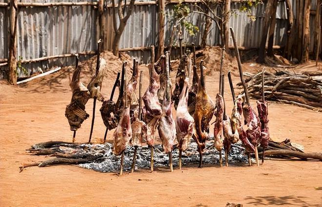 Kaiyun 开云被“遗忘”的国家！首都穷的像农村一样喝不起水却能顿顿吃肉？(图8)