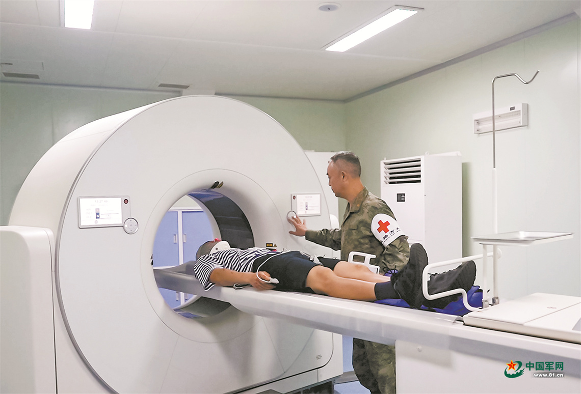 天涯海角送健康——“丝路方舟”号船岛开云体育 Kaiyun.