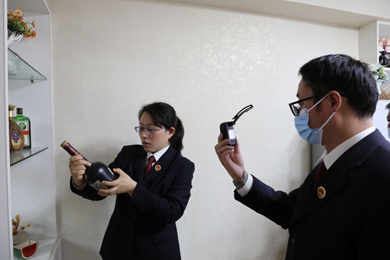 守好未成年人网约房住Kaiyun 开云宿“安全门”(图1)